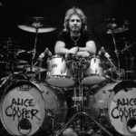 Our 2004 Archive Interview with Alice Cooper / Kiss drummer Eric Singer