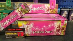 <span style="color: yellow;">Fairies Dust</span><br>
Frangipani, Jasmine, Rose, Tonka Bean Fairies Dust (Soul Sticks)